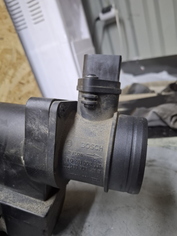 PROTOKOMJER ZRAKA VW SKODA 1.9 TDI 0281002531 038906461B