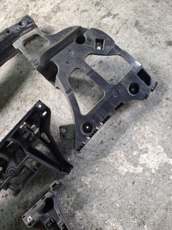 NOSAC ZADNJEG BRANIKA BMW X5 E70
