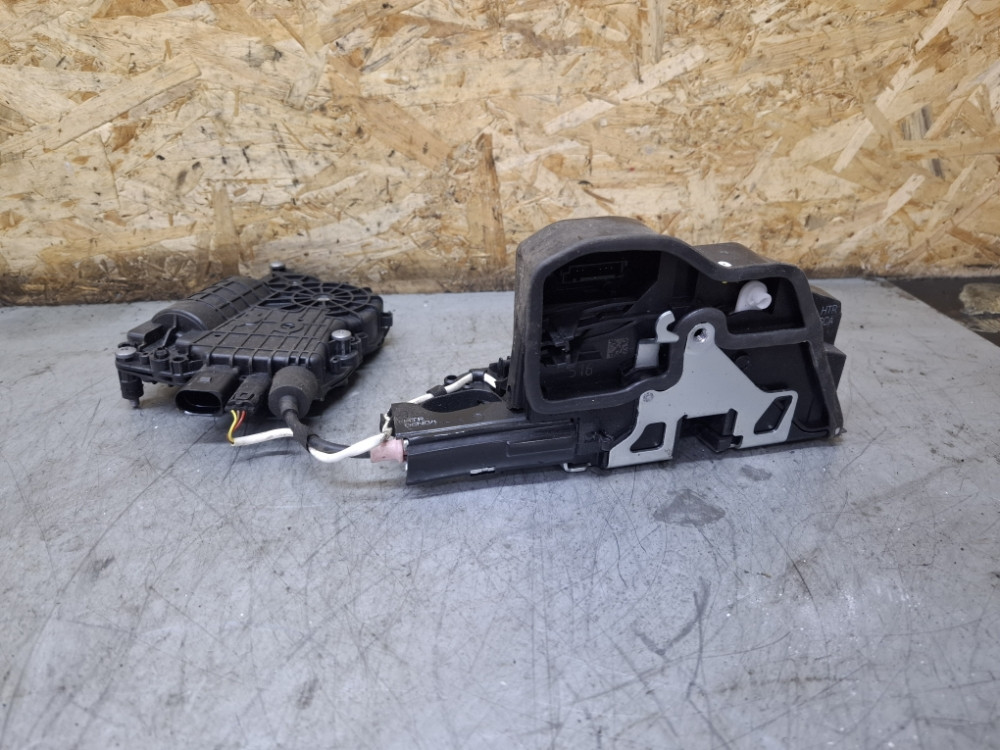 BRAVA VRATA ZADNJA DESNA BMW F10 F11 SOFT CLOSE 7154516