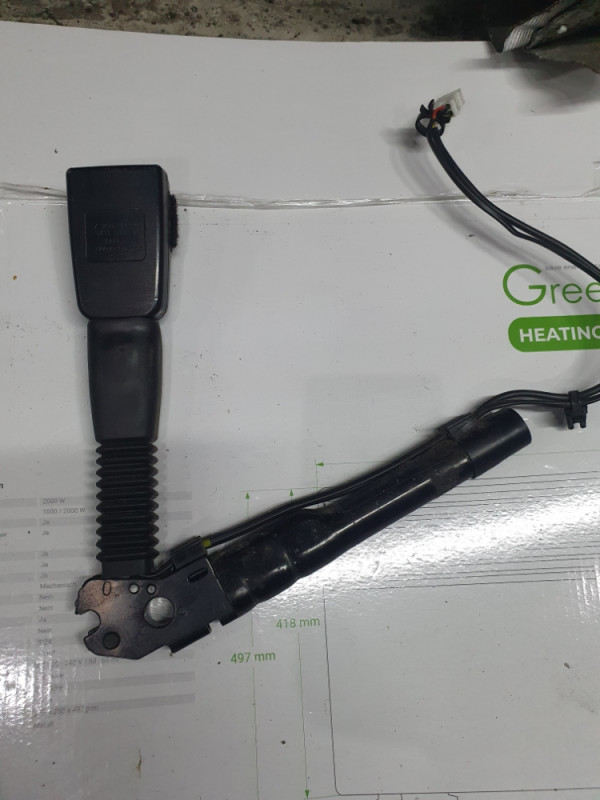 ISPALJIVAC POJAS AIRBAG BMW F30 F31 F34 F20 PREDNJI DESNI 7259388