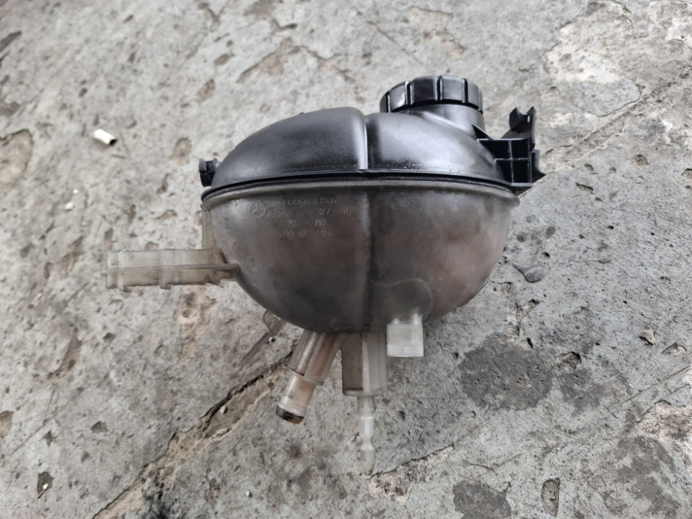 BOCA VODE MERCEDES E W212 W204 651 A2045000749