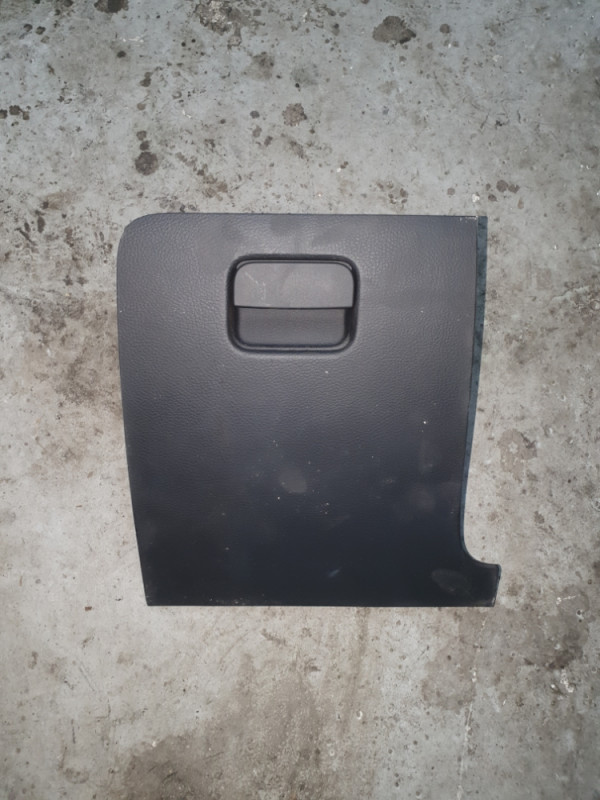 Kaseta pretinac instrument table VW PASSAT B6 3C1857921M