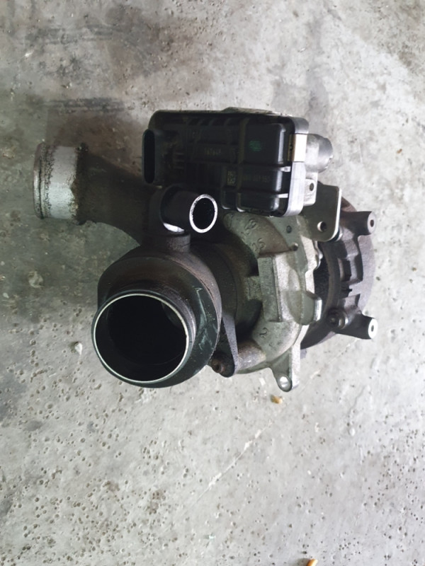 Turbina Audi A4 B8 A5 Q5 2.7 tdi