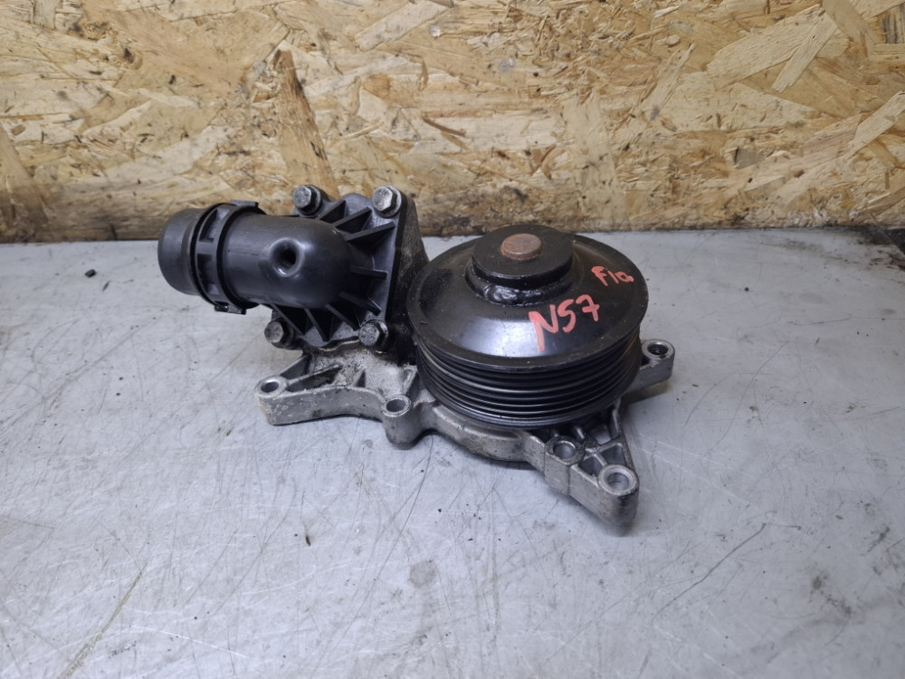PUMPA VODE BMW 5 F10 F11 F07 N57