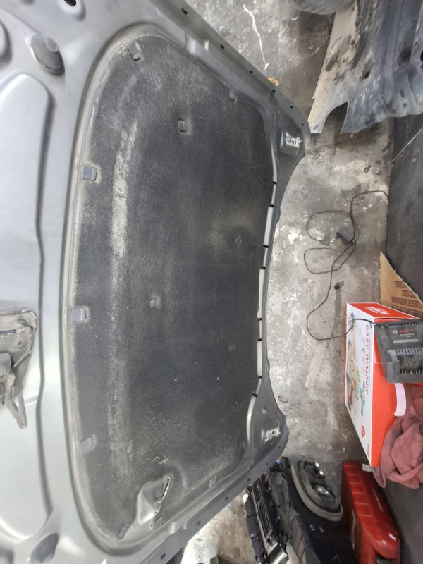 TEPIH ZASTITA HAUBE TAPACIRUNG SKODA SUPERB 3T