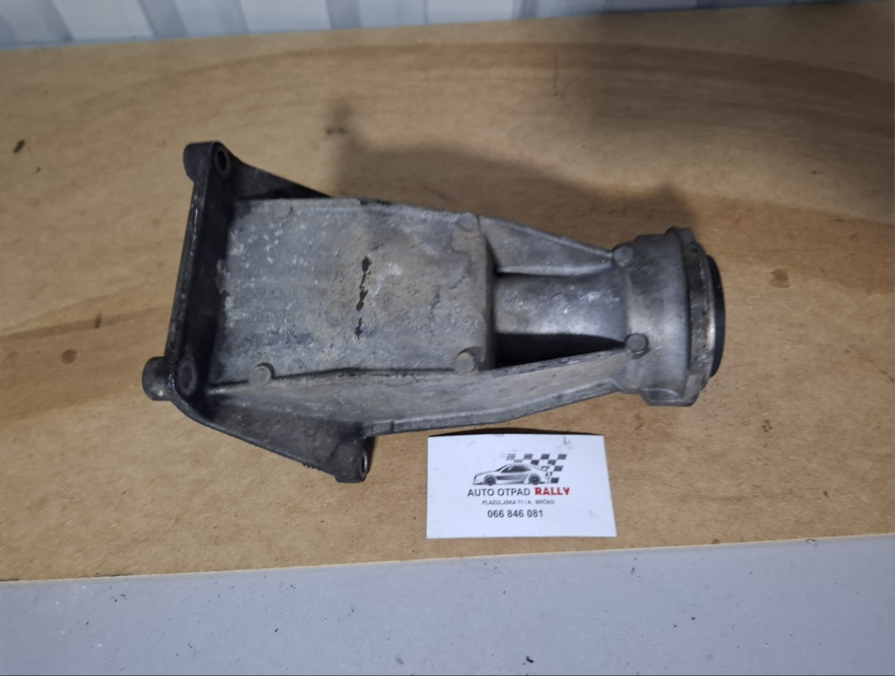 NOSAC POLUOSOVINE DESNI BMW X5 E70 E71 X6 7600691