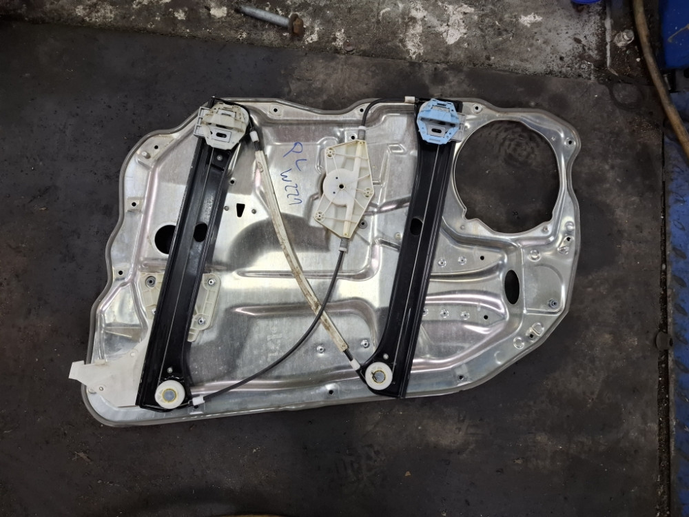 PODIZAC STAKLA PREDNJI LIJEVI MERCEDES S W221 A2218202802