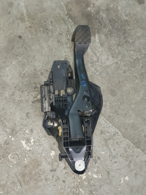 PAPUCICA KVACILA VW GOLF VII 7 5Q2721058AP