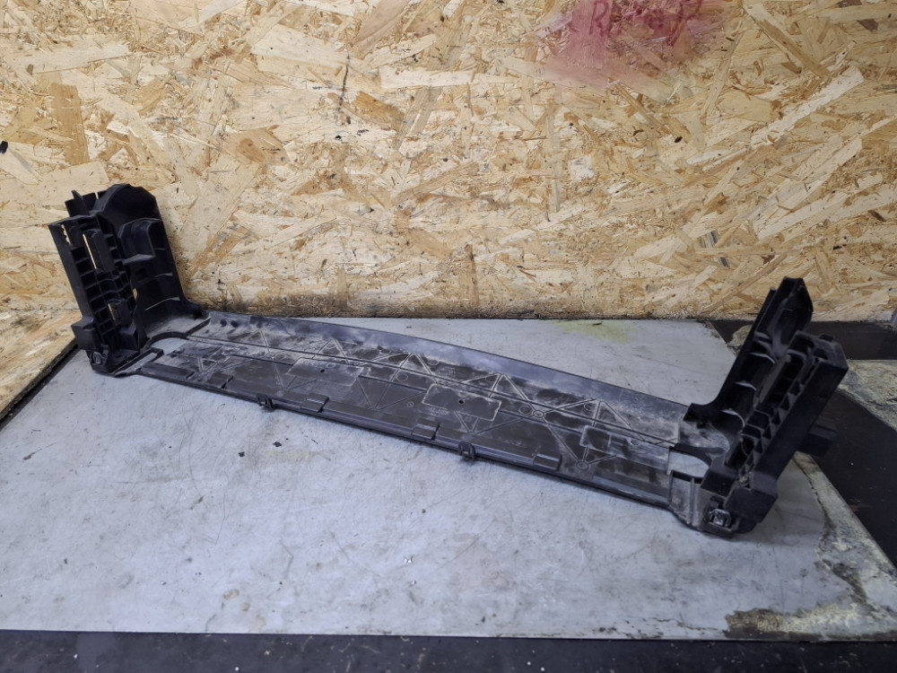 NOSAC HLADNJAKA DONJI BMW G30 G31 G11 G12 8632118