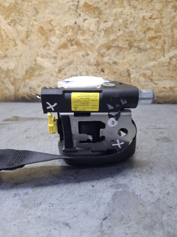 SIGURNOSNI POJAS ZADNJI LIJEVI MERCEDES CLS W218 W212 33056785C