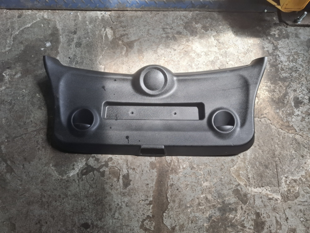 PLASTIKA GEPEKA PRTLJAZNIKA UNUTRASNJA MINI COOPER ONE F56