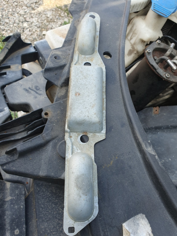 Nosač osvetljenja tablica VW PASSAT B6