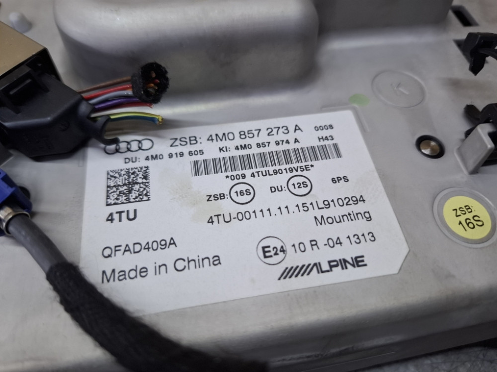 EKRAN DISPLEJ NAVIGACIJA AUDI Q7 4M 4M0857273A 4M0857974A
