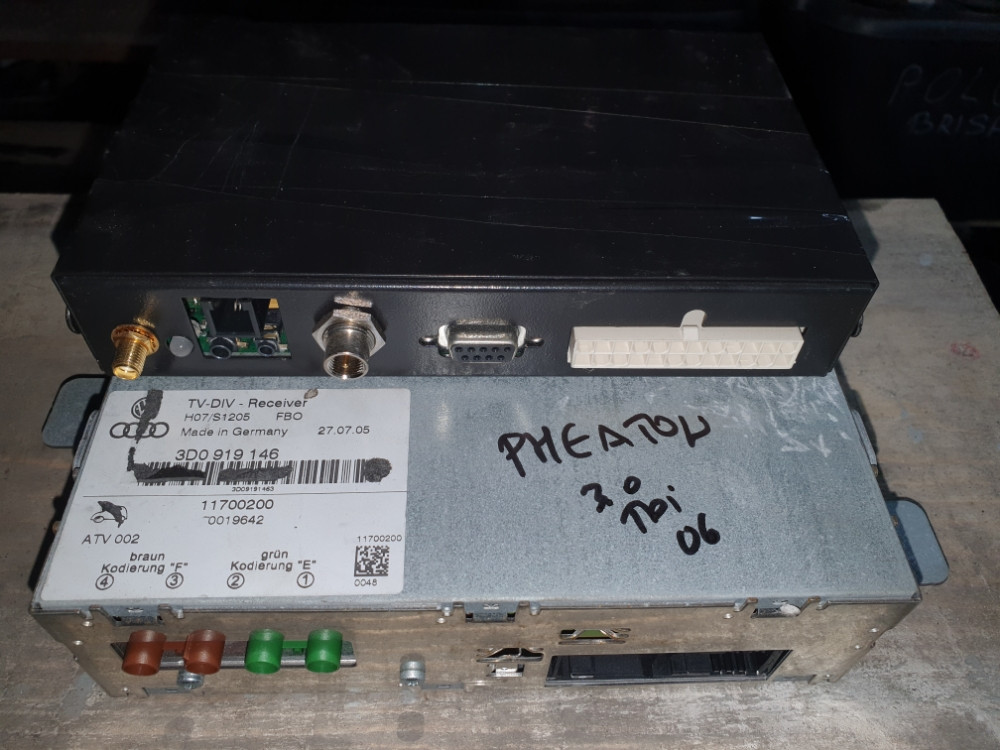 TV DVD RESIVER VW PHAETON 3D0919146