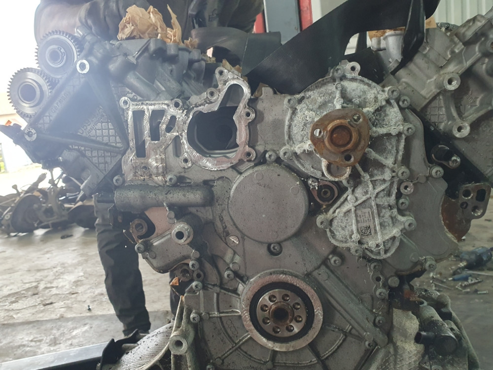 Motor AUDI PORSCHE 3.0TDI 180KW CDU CDUC CLA