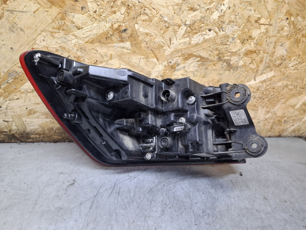 STOPKA STOP SVJETLO DESNO LED AUDI A4 B9 8W KARAVAN 8W9945092