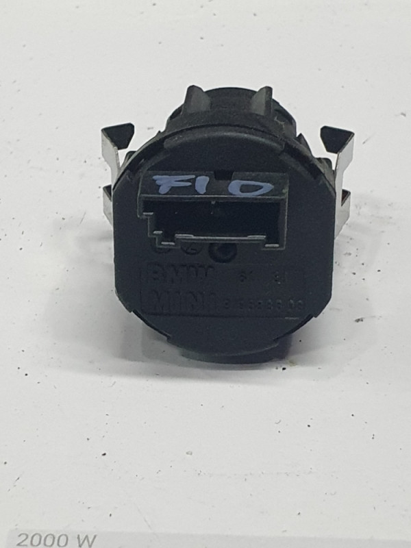 PREKIDAC ZA AIRBAG BMW 5 F10 F11 F01 F07 9196886 03