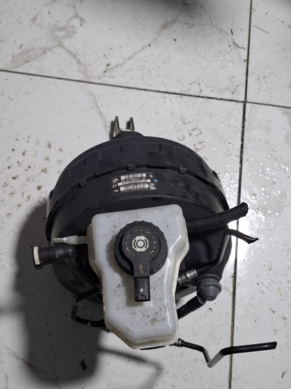 SERVO DOBOS GLAVNI KOCIONI BMW 3 E90 E91 E81 E87 6785646