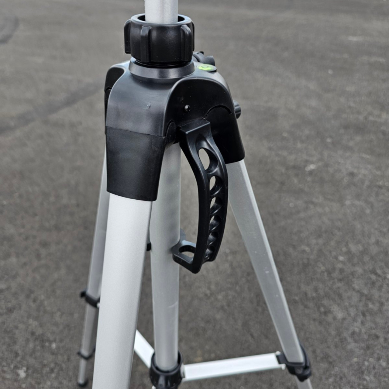 Tronožac za laserske nivelatore HARDEN