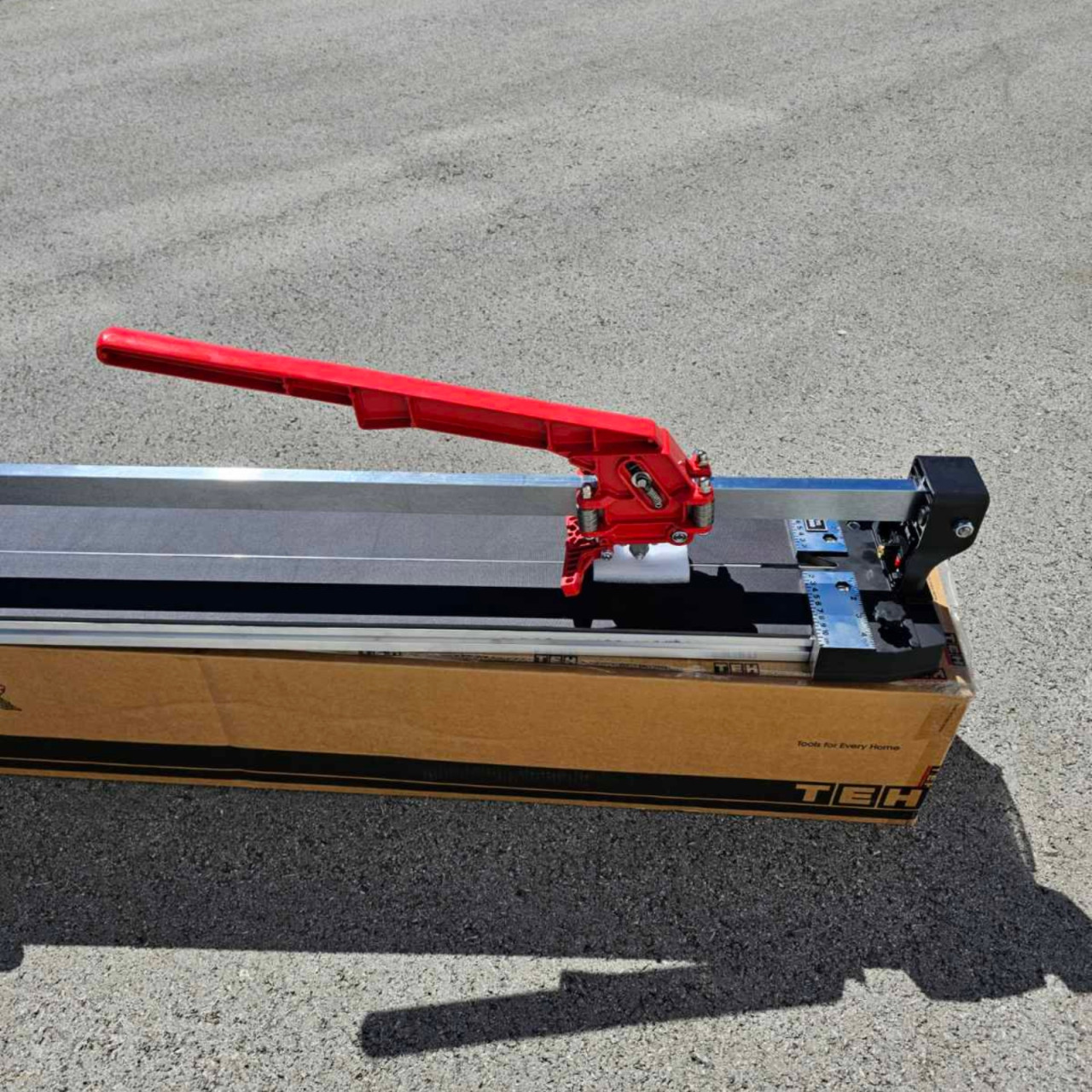 TEH rezač keramike sa 120 cm reznog prostora