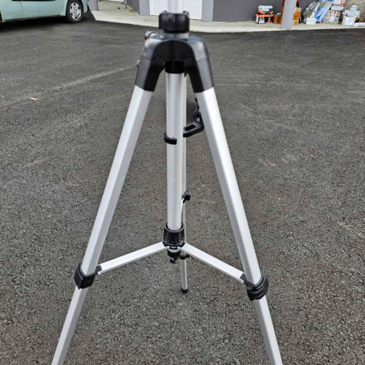 Tronožac za laserske nivelatore HARDEN