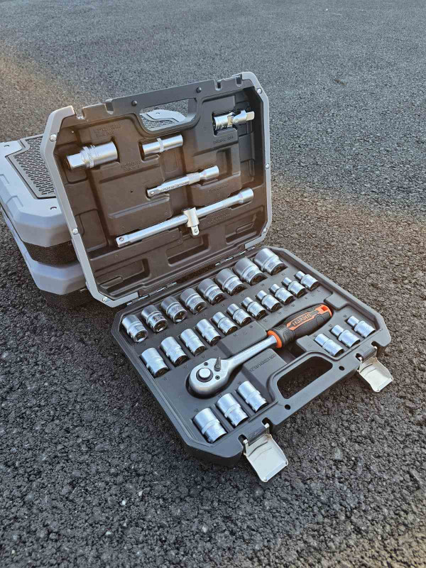 Set gedora - 32 komada u koferu 1/2"