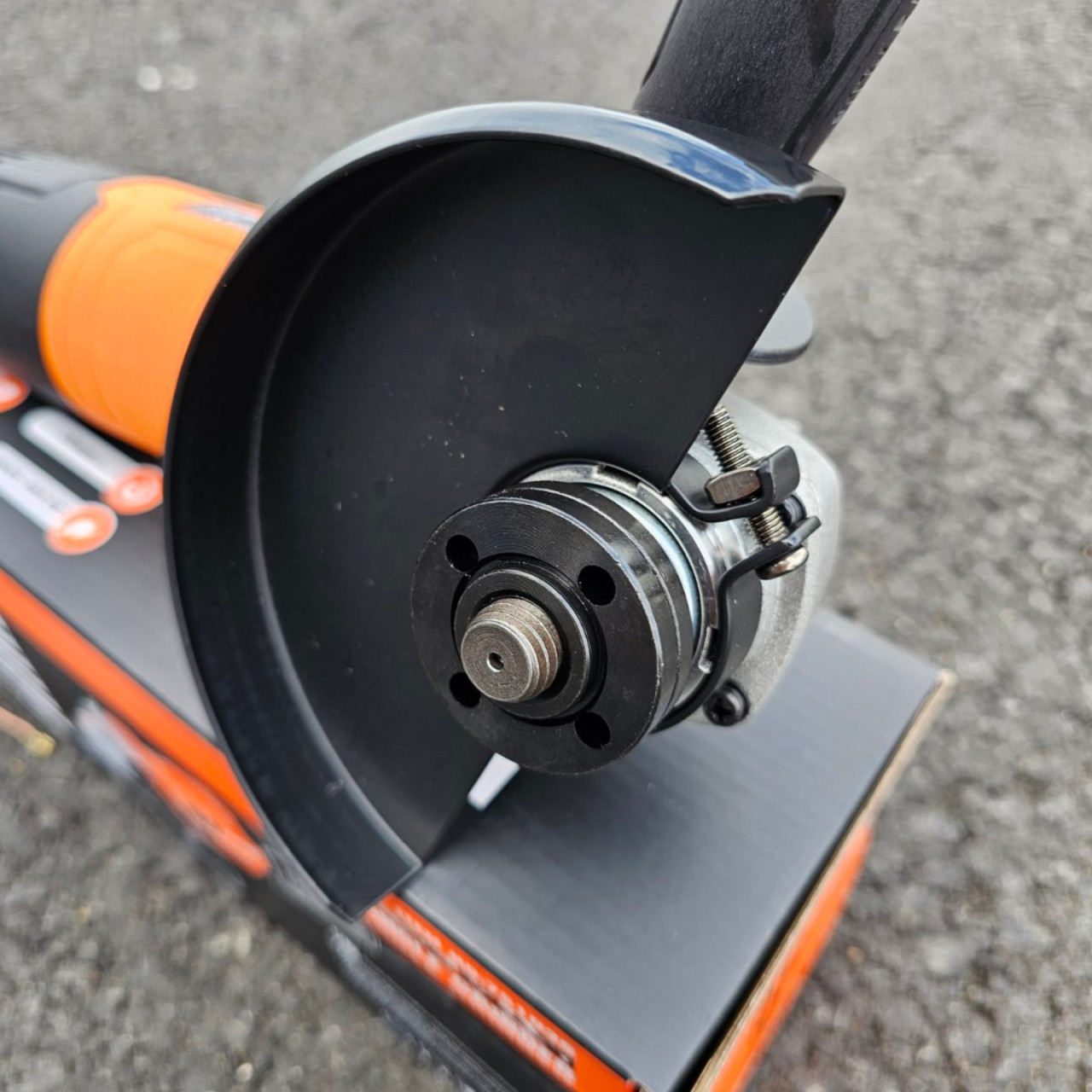 Ugaona brusilica 125mm HARDEN - 900W