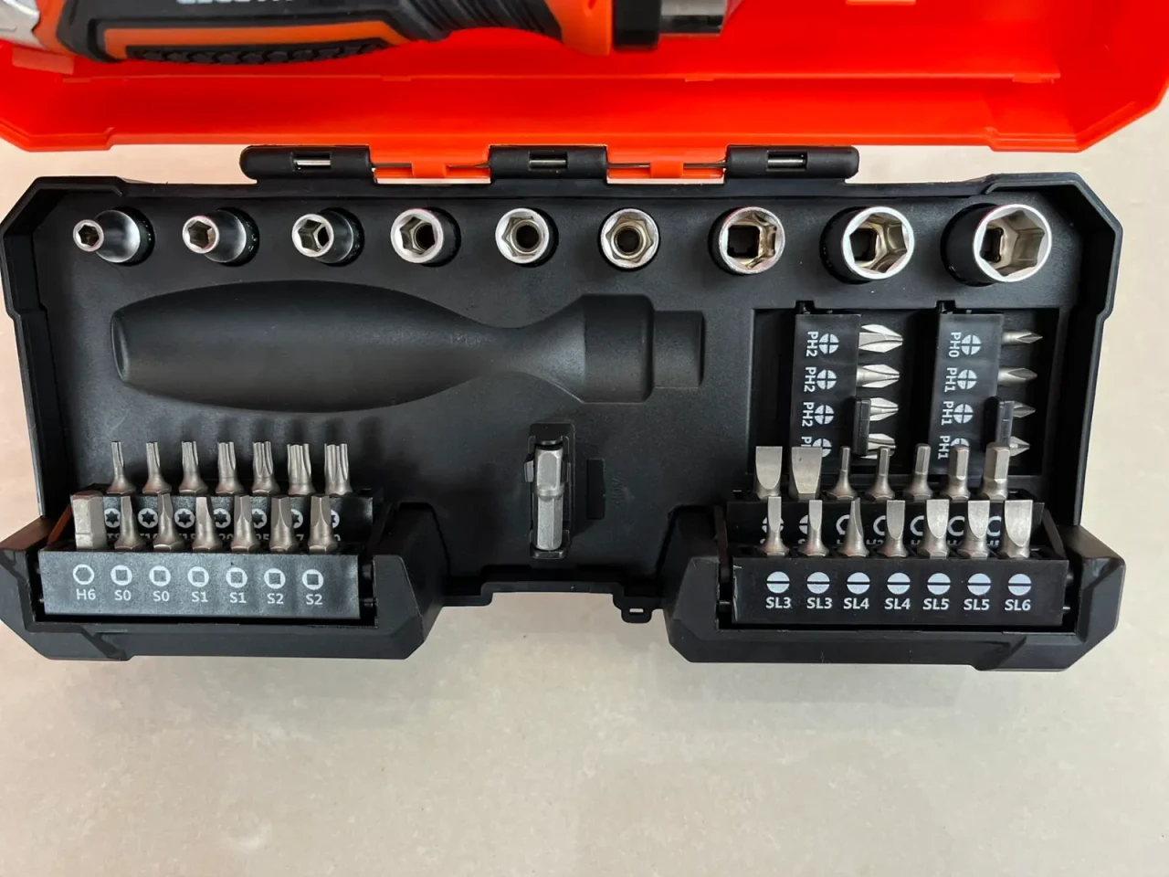 Set alata odvijač i bitovi HARDEN 551247