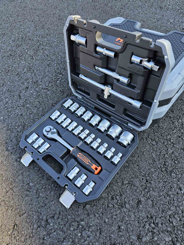 Set gedora - 32 komada u koferu 1/2"