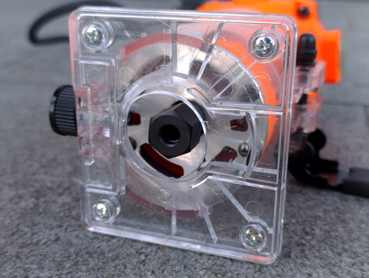 Električni jednoručni frezer za drvo 580W HARDEN 752732