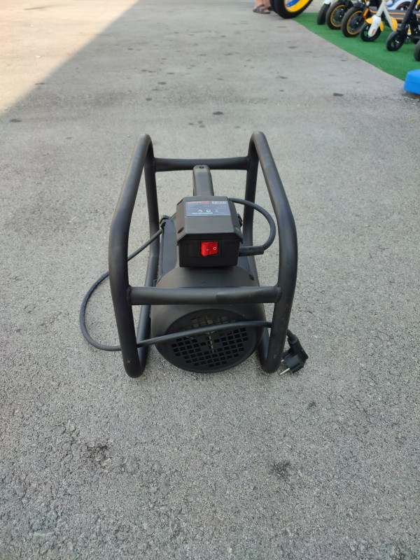 TEH vibrator za beton
