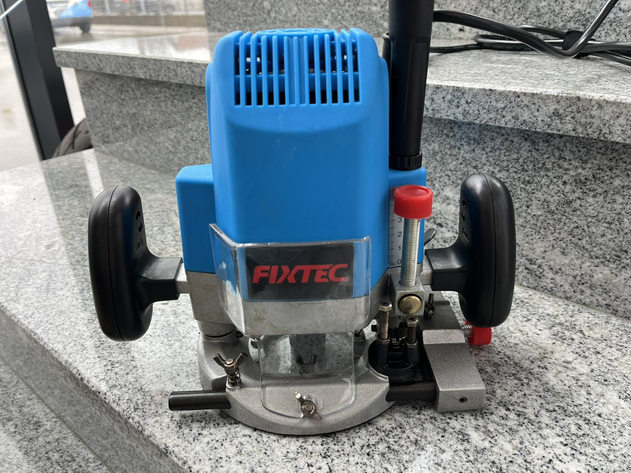 Frezer FIXTEC 1800W FRT18002