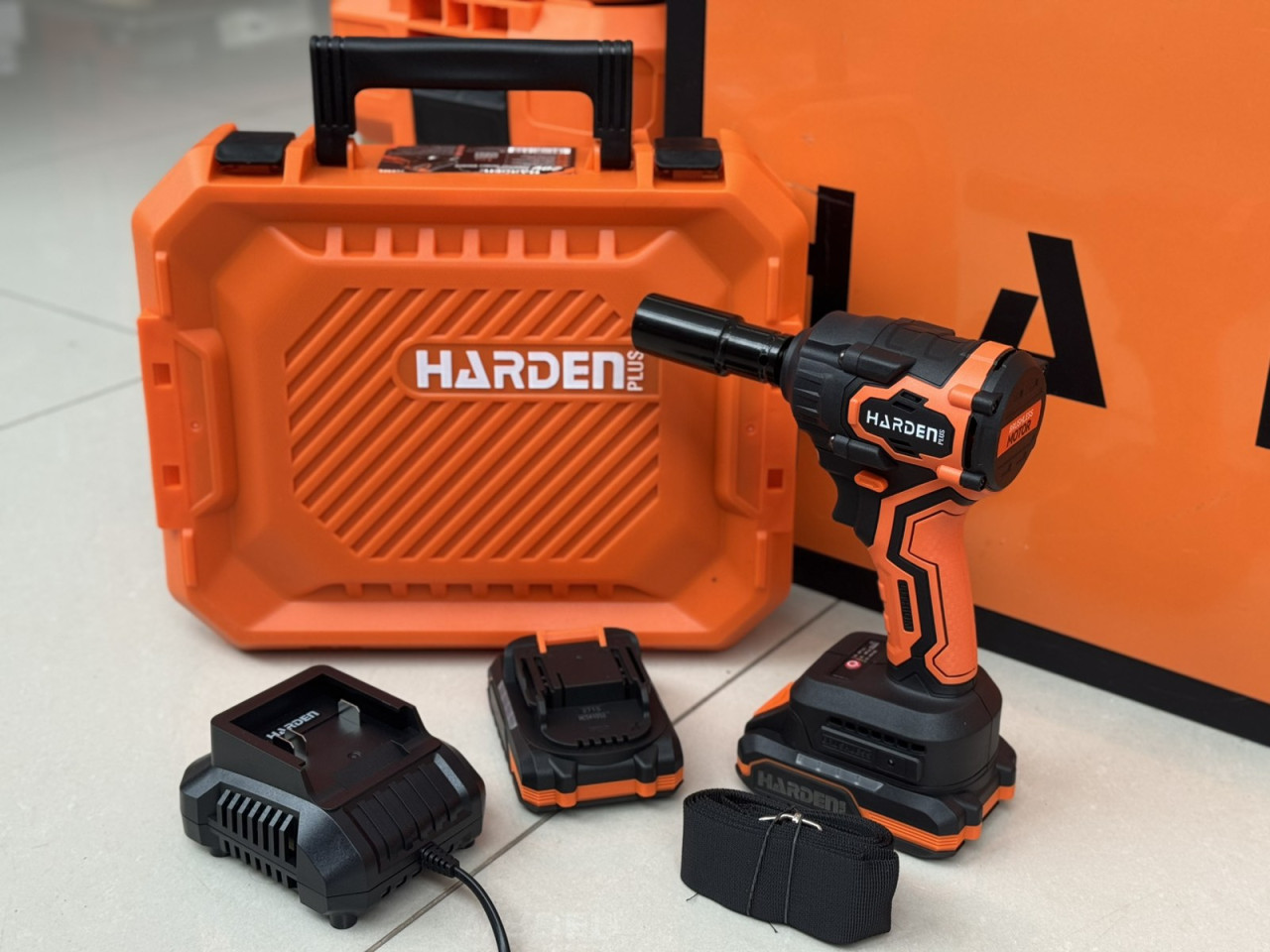 Aku Udarni Odvijač HARDEN sa dvije baterije 758424