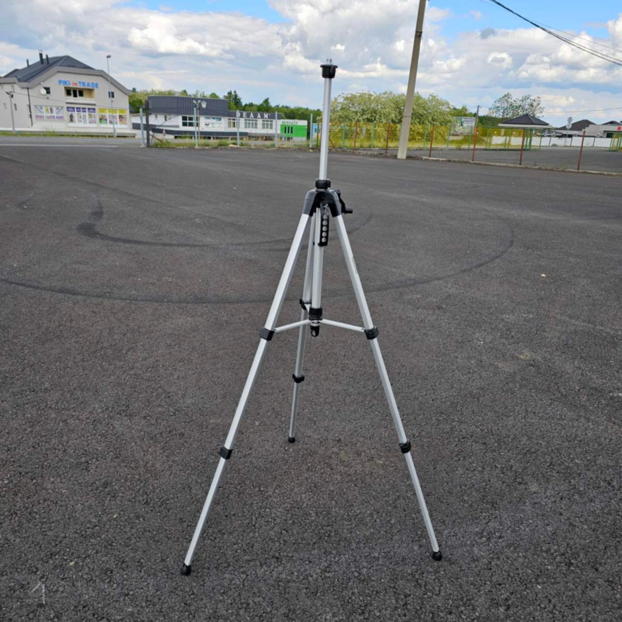 Tronožac za laserske nivelatore HARDEN