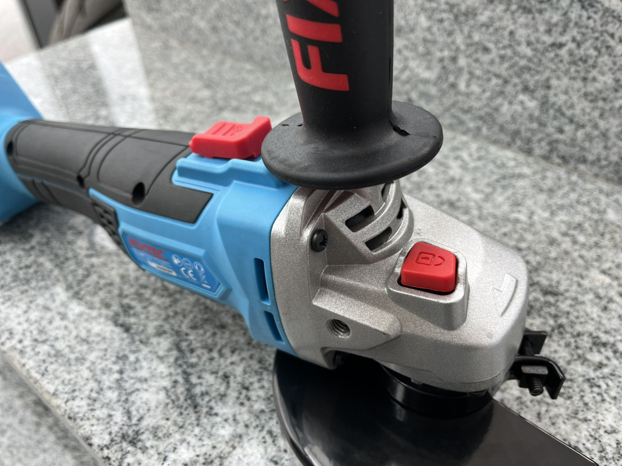 Aku brusilica FIXTEC FCAG115LFX
