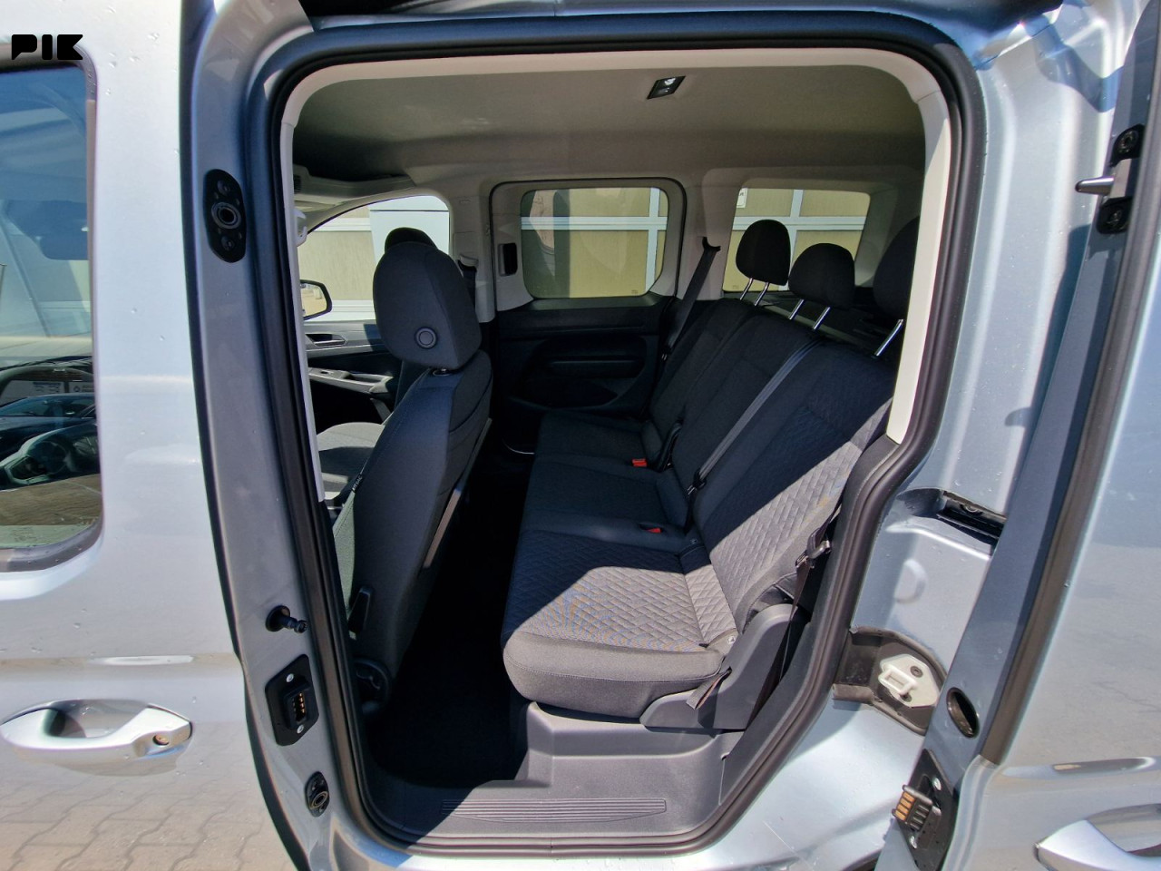 Volkswagen Caddy Life 2.0 TDI DSG 122KS