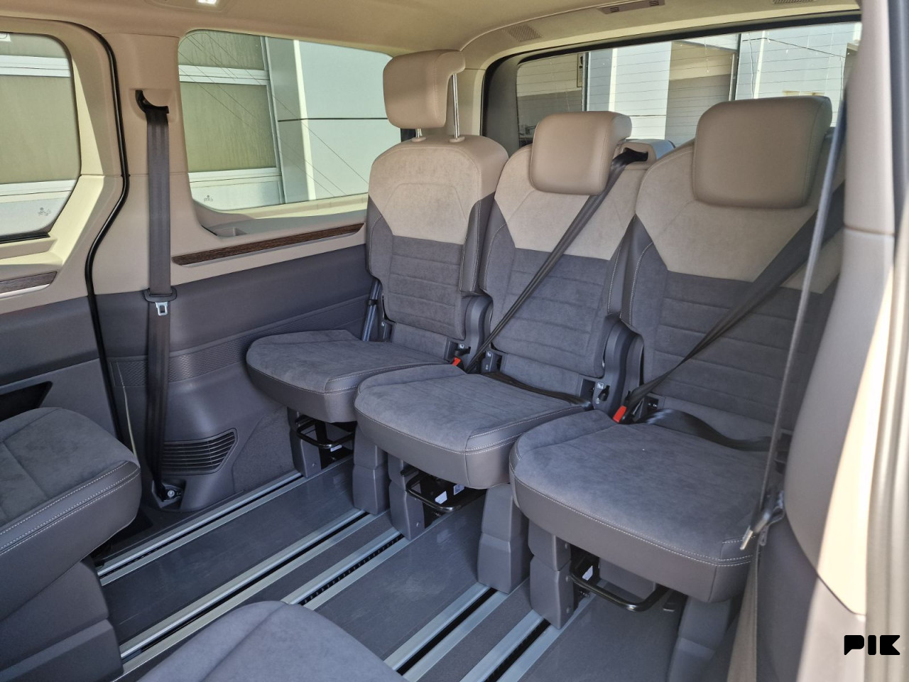 Volkswagen Multivan Style LR 2.0 TDI DSG
