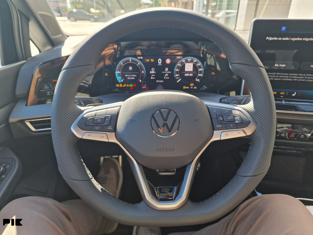 Volkswagen Golf R-Line+ 2.0 TDI DSG 150 KS