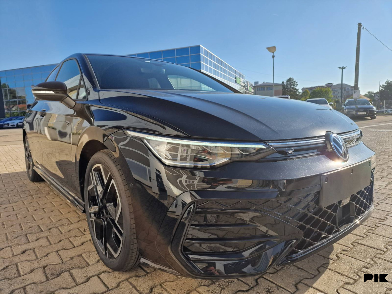 Volkswagen Golf R-Line+ 2.0 TDI DSG 150KS
