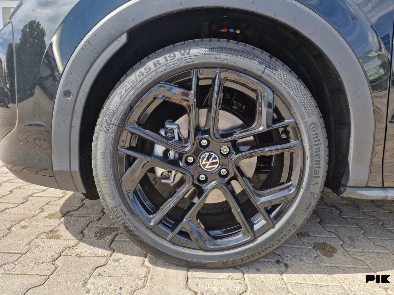 Volkswagen T-Roc R-Line 1.5 eTSI 150KS