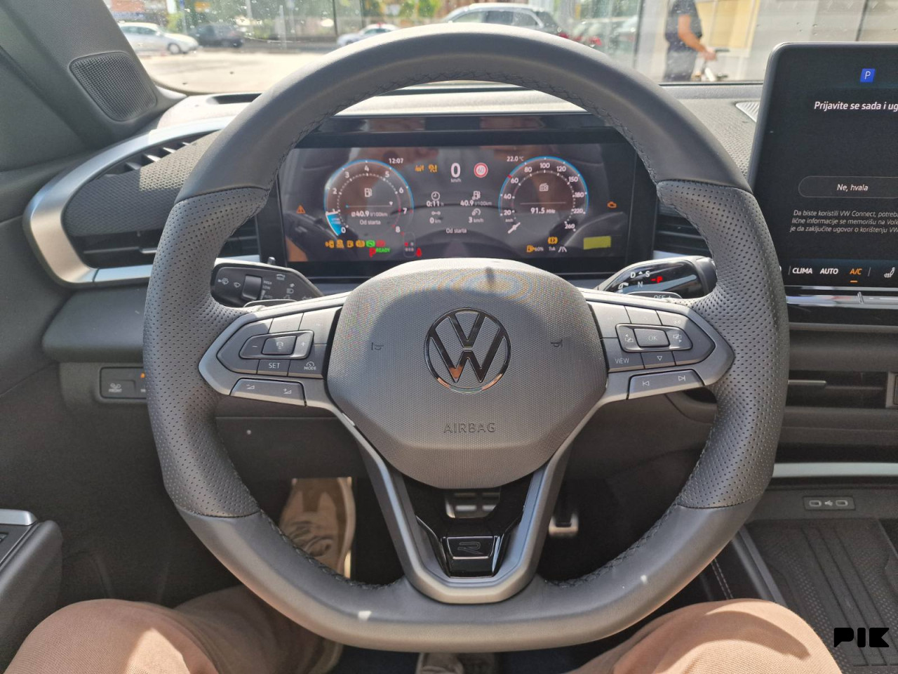 Volkswagen T-Roc R-Line 1.5 eTSI 150KS