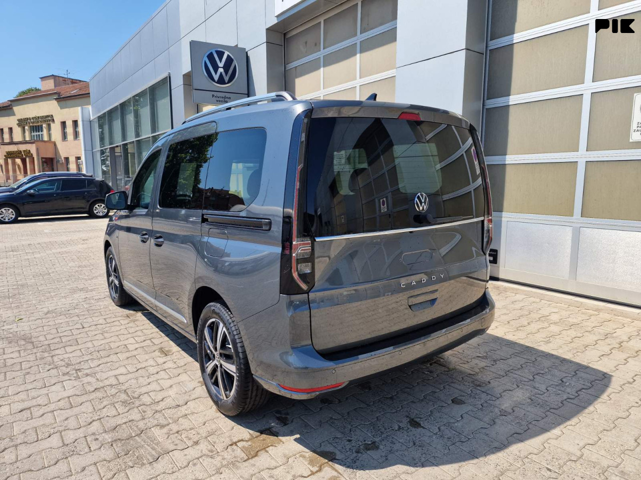 Volkswagen Caddy Style 2.0 TDI DSG 122KS