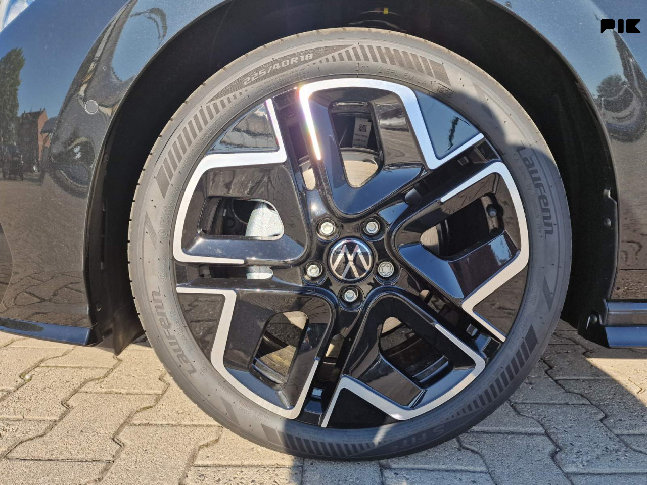 Volkswagen Golf R-Line+ 2.0 TDI DSG 150KS