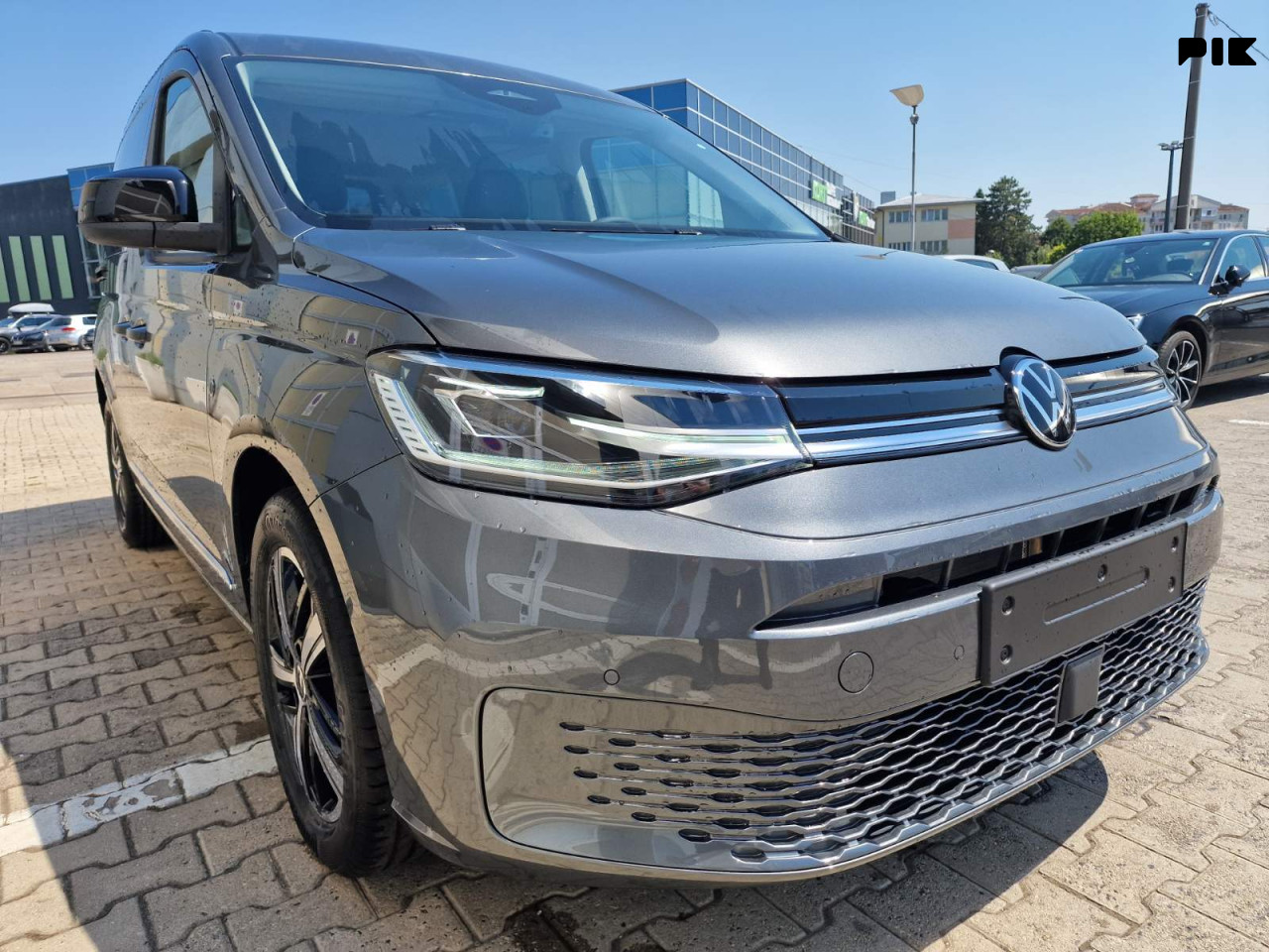 Volkswagen Caddy Style 2.0 TDI DSG 122KS