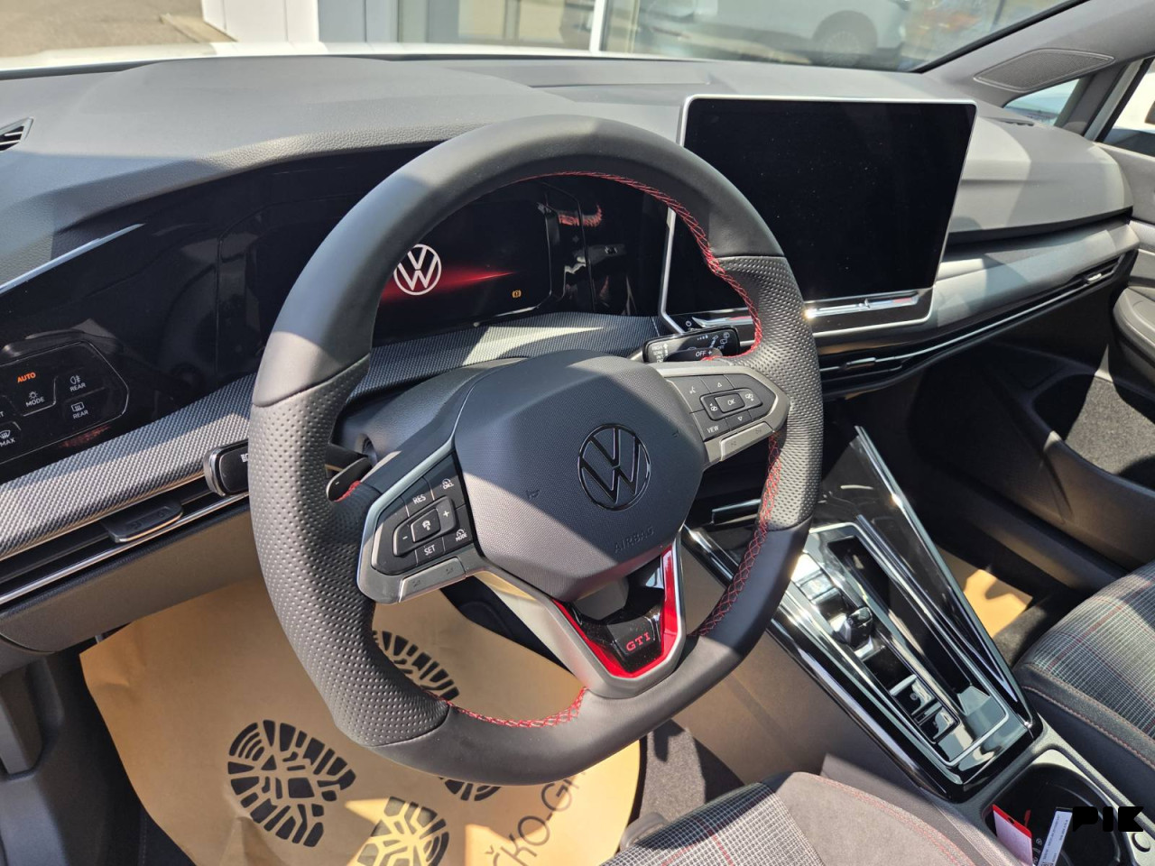 Volkswagen Golf GTI 2.0 TSI 265KS DSG