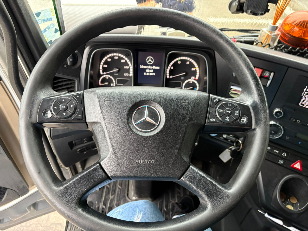 Mercedes-Benz Actros 1843 LS
