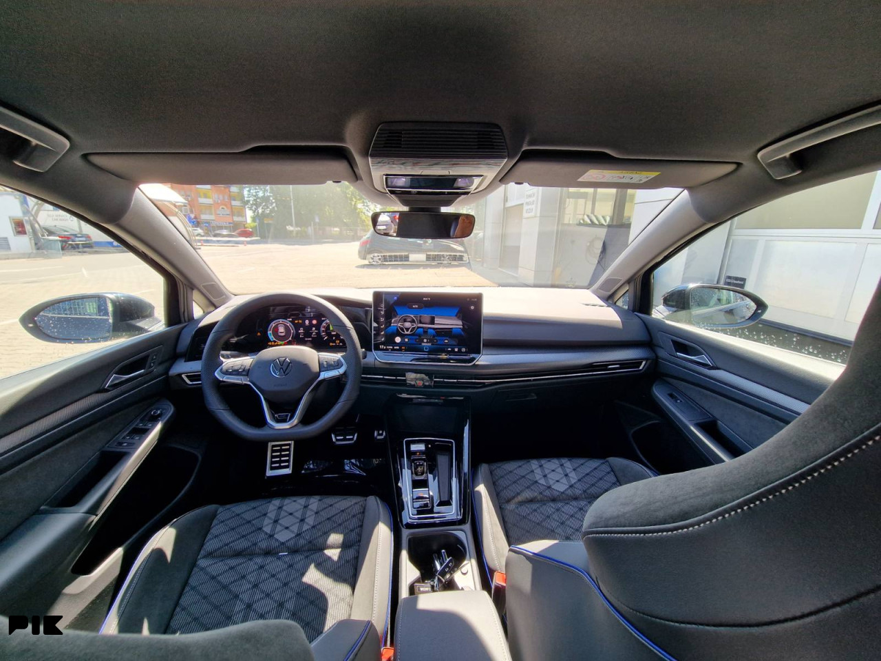 Volkswagen Golf R-Line+ 2.0 TDI DSG 150KS