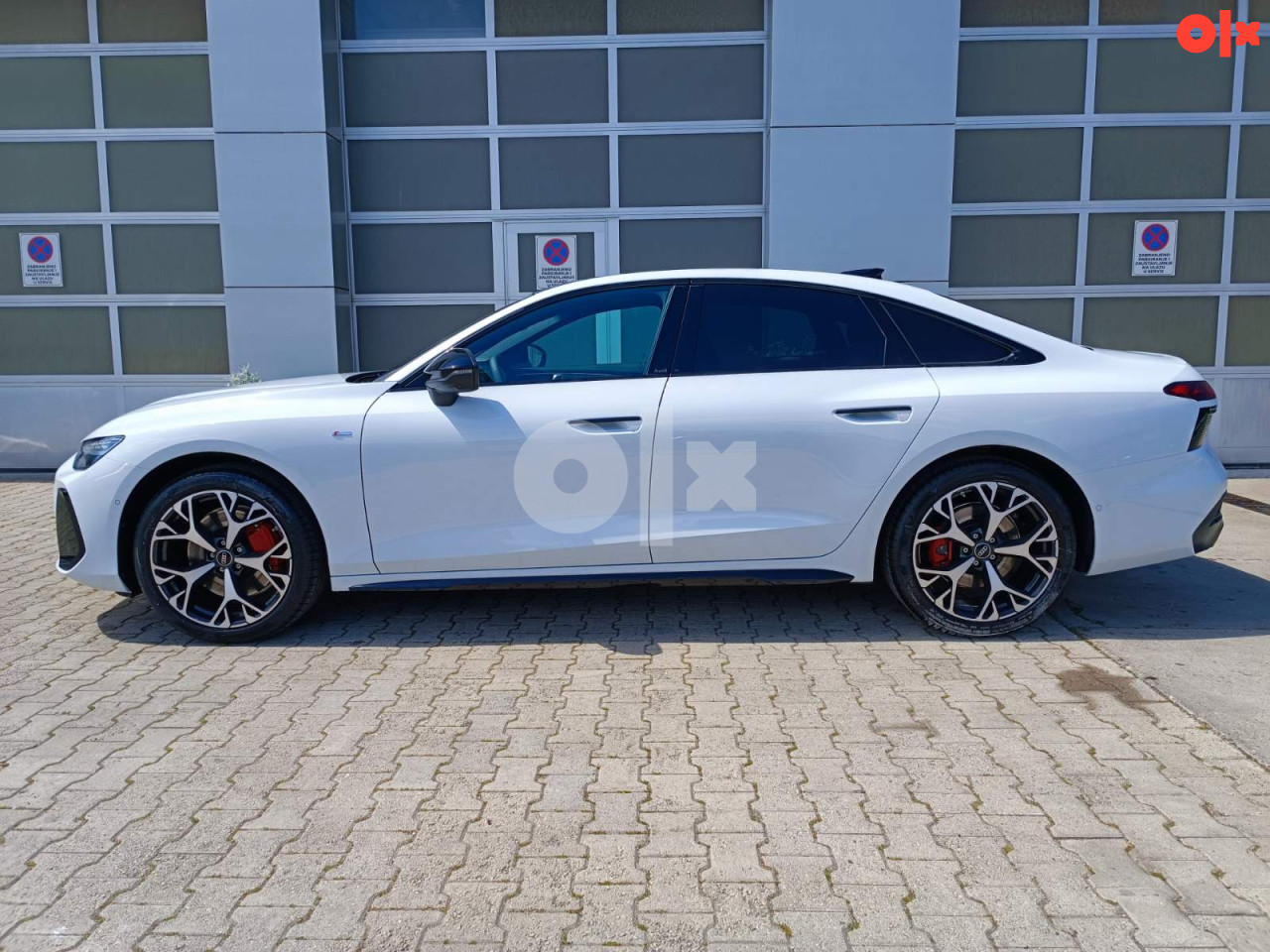 Audi A6 3.0 TDI V6 Quattro S-tronic S-line 299 ks