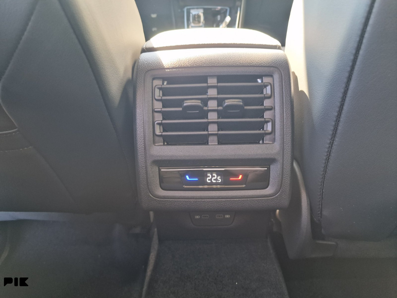 Volkswagen Golf Style 2.0 TDI DSG 150KS