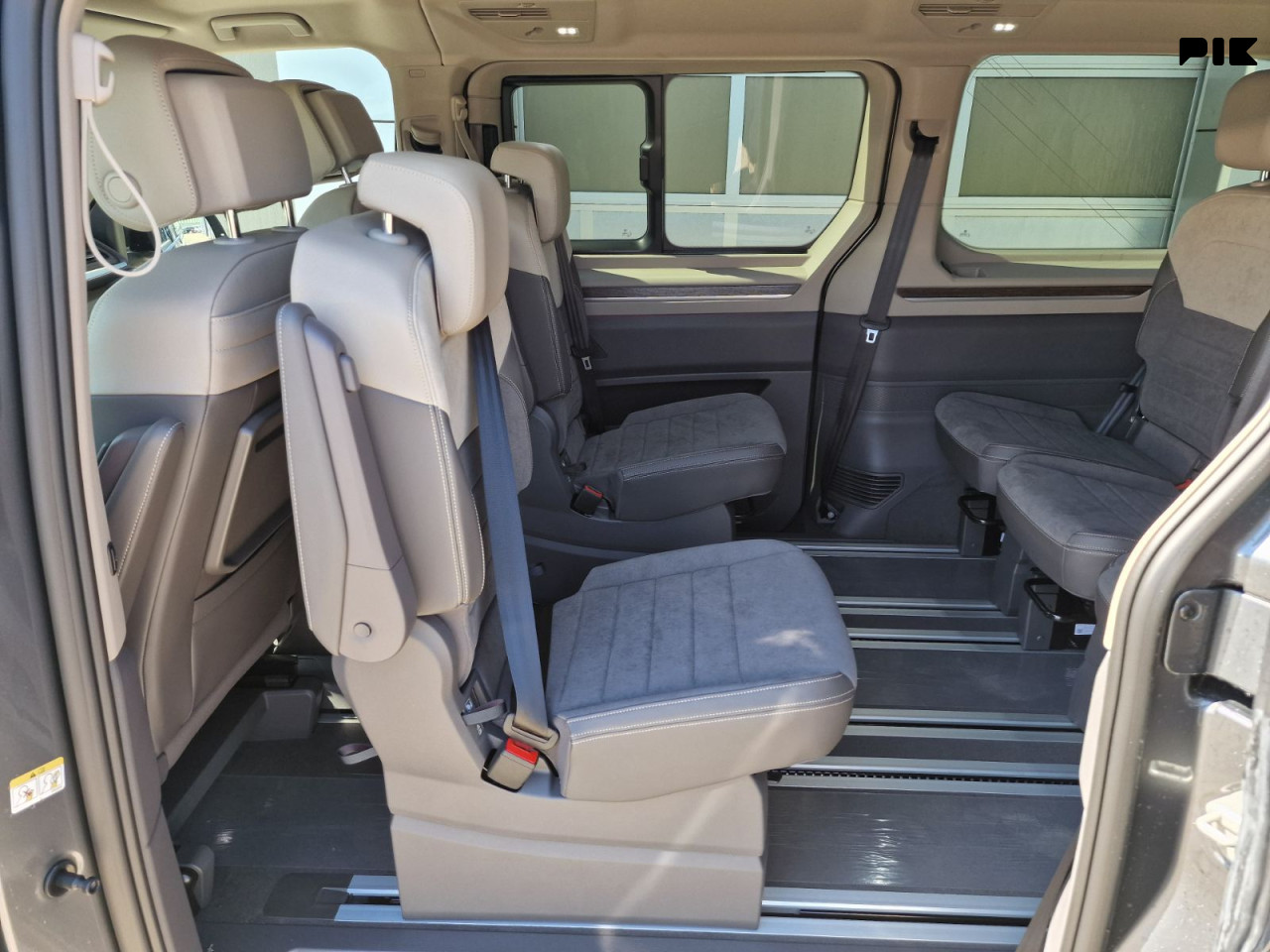 Volkswagen Multivan Style LR 2.0 TDI DSG